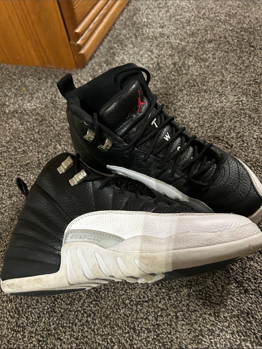 Jordan Men's Black, White & Red Retro Basketball Sneakers - Picture 2 of 6